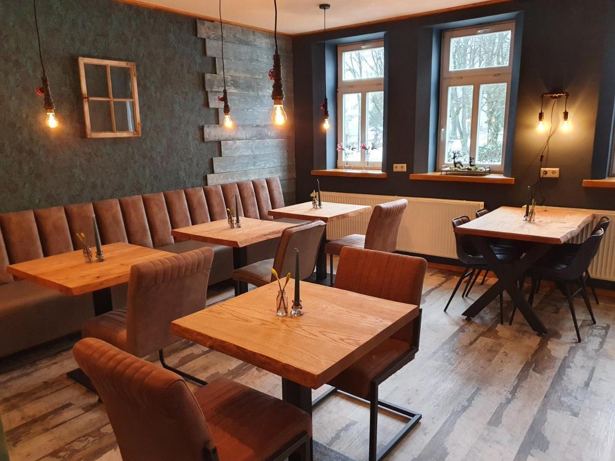 Apartments Und Bistro Zum Glasmacher Gehlberg Екстер'єр фото