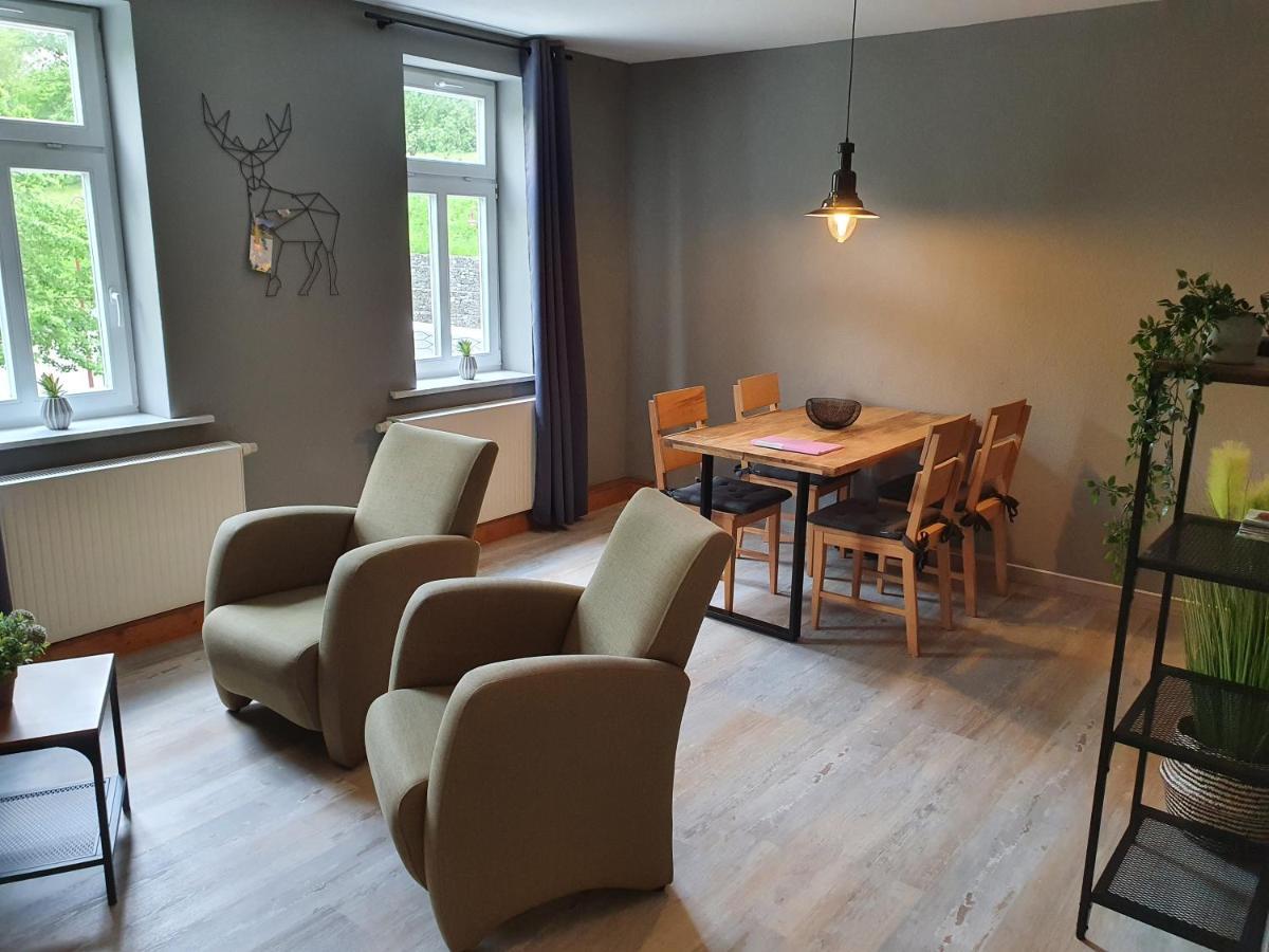 Apartments Und Bistro Zum Glasmacher Gehlberg Екстер'єр фото