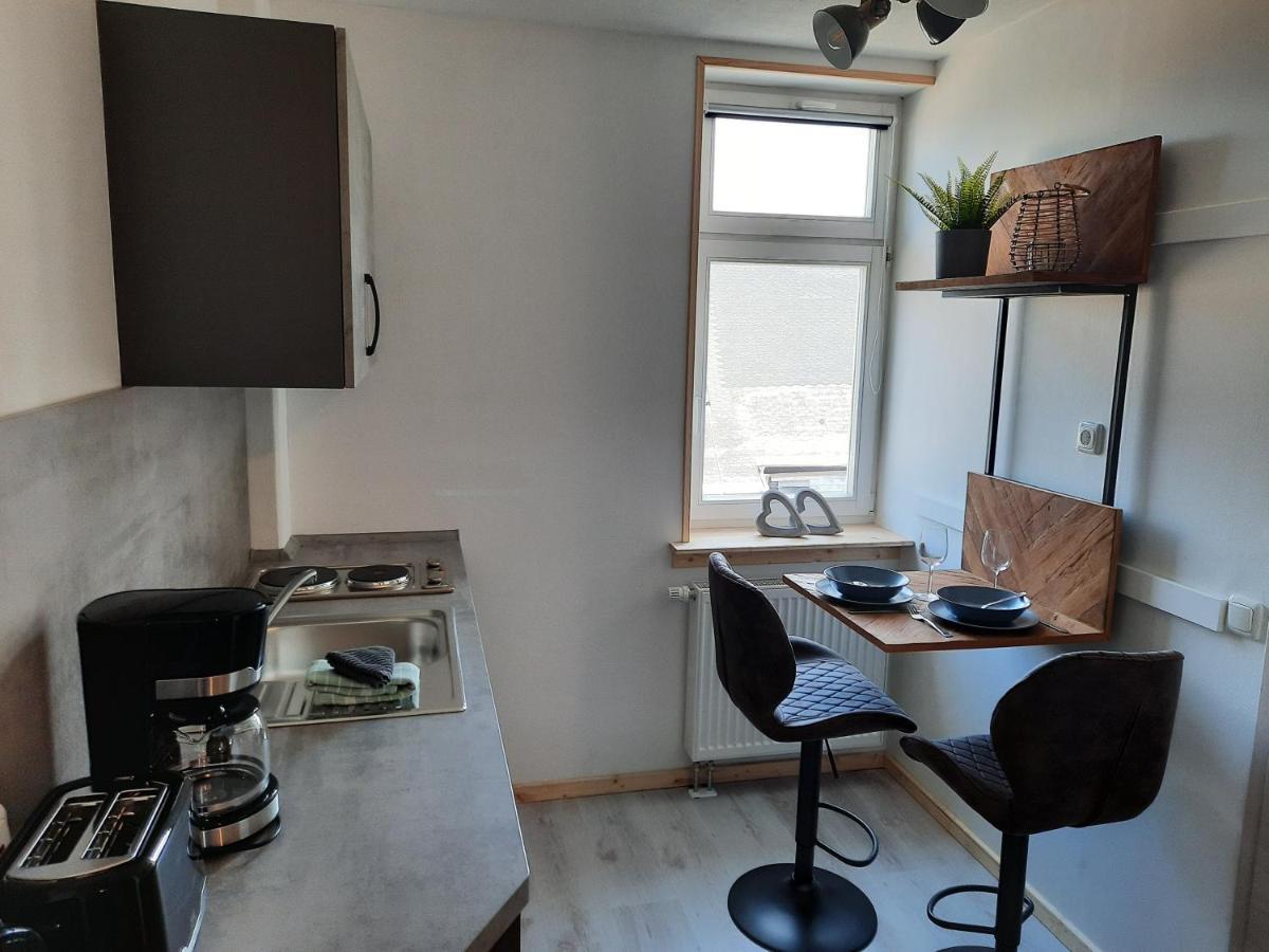 Apartments Und Bistro Zum Glasmacher Gehlberg Екстер'єр фото